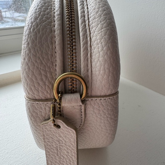 Coach Camera Bag with Removable Shoulder Strap - Picture 3 of 9